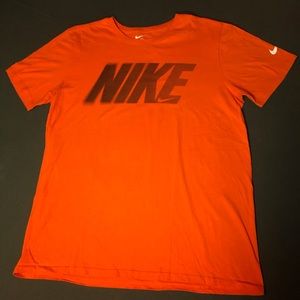 Nike T-shirt